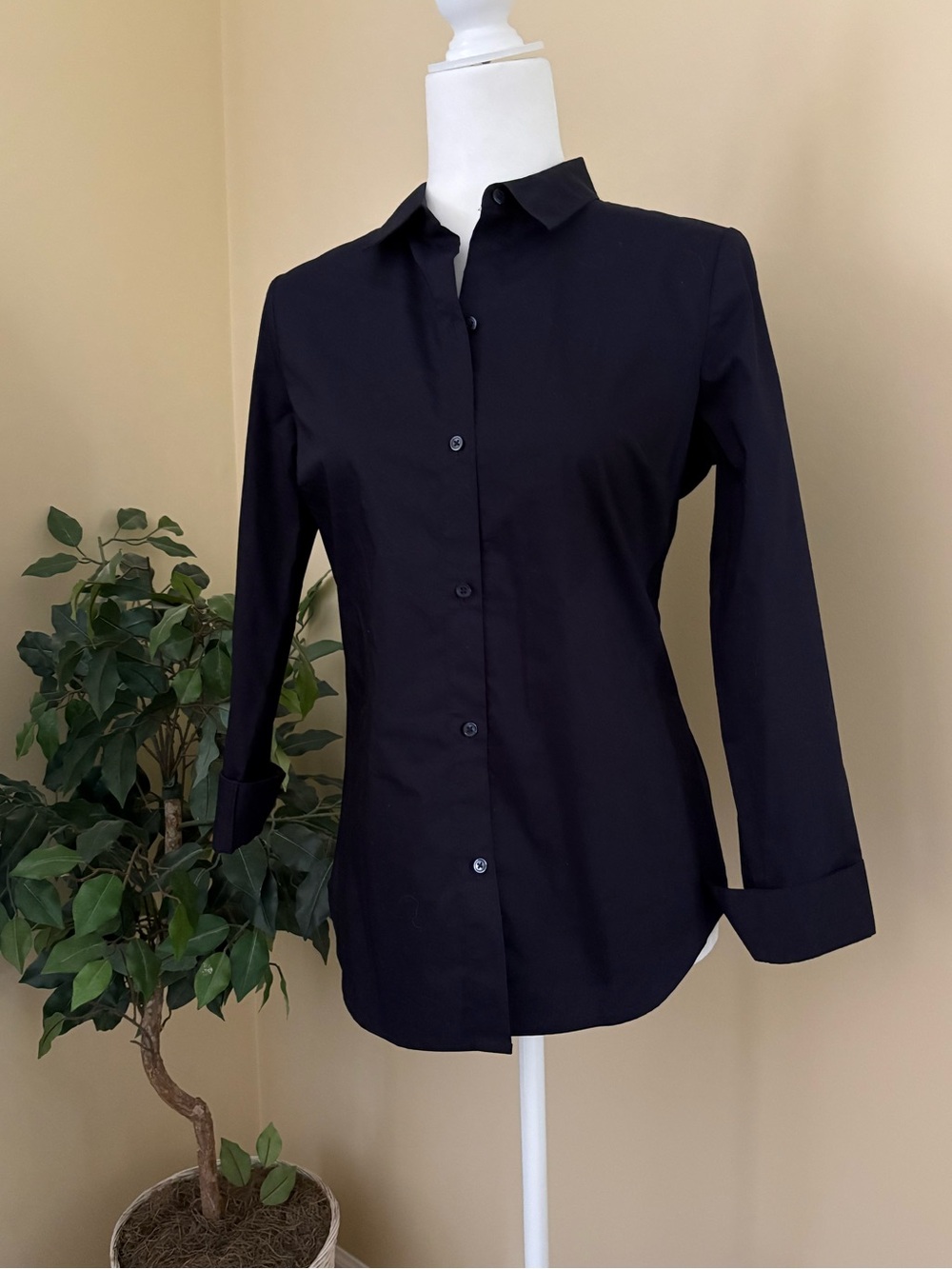 NWOT Apt. 9 Black Cotton-Blend Button Up Cuffed Sleeves Shirttail Hem Blouse